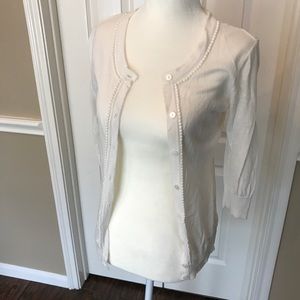 White cardigan with 3/4 sleeve
